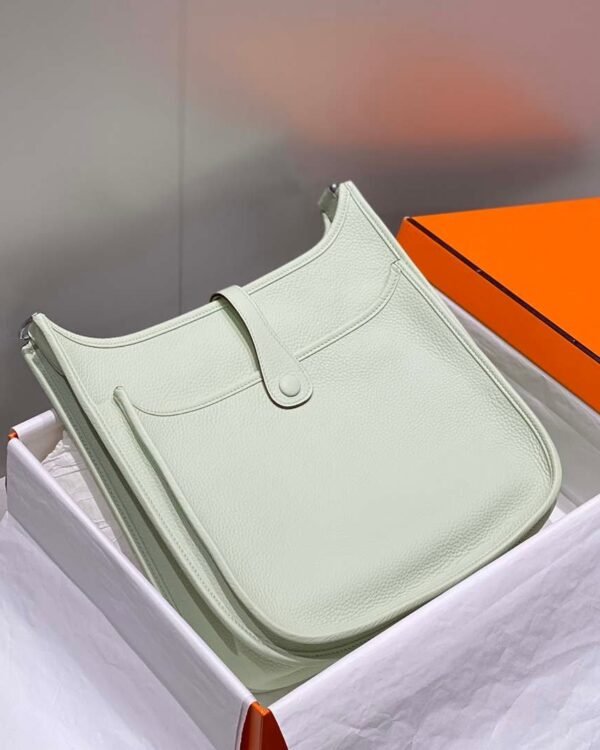 Replica Hermes H083435 Evelyne III 29 Shoulder Bag Silver Hardware Light Green