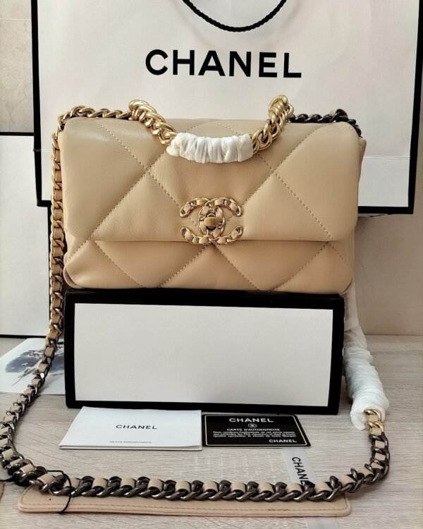 CHANEL
